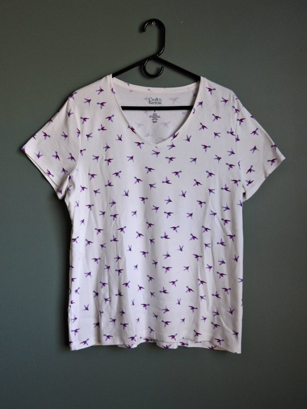 Croft & Barrow Women's Classic V-Neck Sparrows Tee Size XL